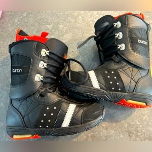 Burton sapphire snowboard boots.